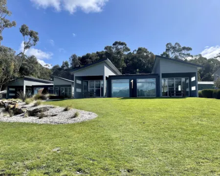 Waterfront Apartments Hotéis em Devonport