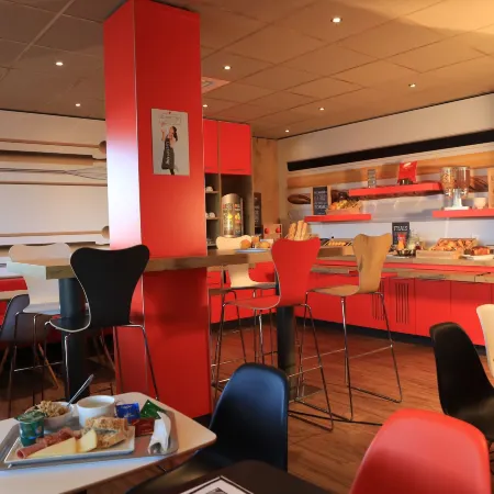 Ibis Aurillac
