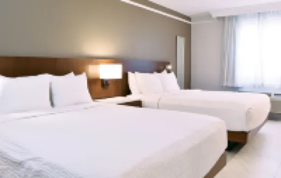 The Fontana Hotel Hotels near Warren Township