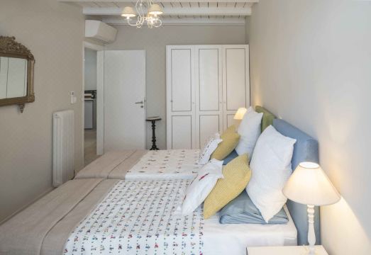 Athens Cocoon Hotel Overview