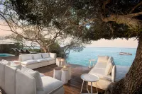 Rio Azul Hotels in Inhassoro