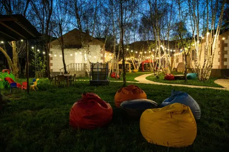 Garden Inn Resort Sevan Отели в г. Лчашен