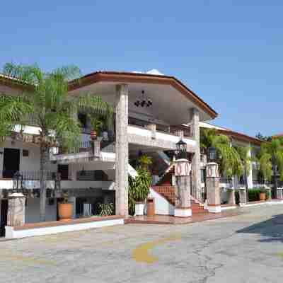 María Isabel Colima Hotel Exterior