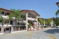 María Isabel Colima Hotels near Federal Palace