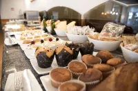 Hotel Blanca de Navarra - breakfast
