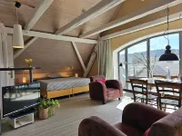 Blue Wall Bnb Hotel a