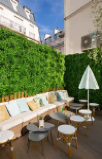 Le Village Montmartre