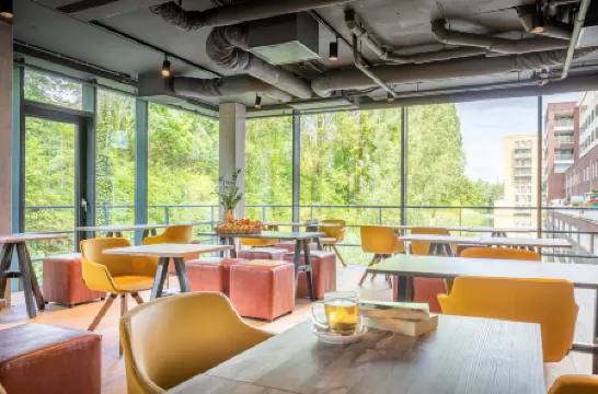 Hotel New Kit Отели рядом со станцией Слотердижская станция