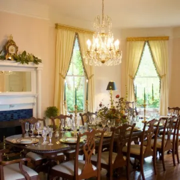Lookaway Inn