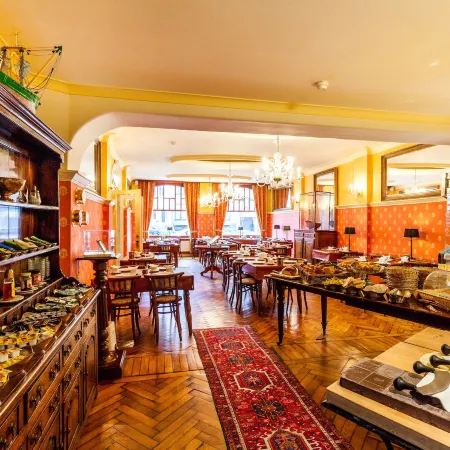 Avenue Hotel by F-Hotels