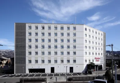 Tsuruga Manten Hotel Ekimae Hôtels à : Tsuruga