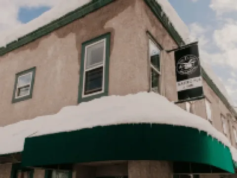 The Flying Steamshovel Inn Hoteles en Rossland