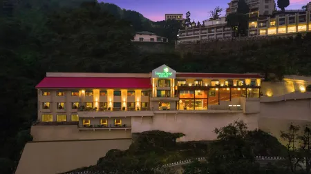 Lemon Tree Resort, Mussoorie Отели рядом с достопримечательностью «Mall Rd»