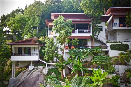 Balcony Villa Отели рядом с достопримечательностью «Lomprayah Pier»