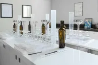 Ponte Vineyard Inn - bar