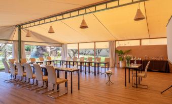 Oasis Lodges