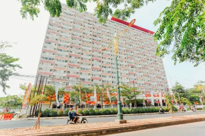 Aurora Rooms at Apartment Mahakam Hotels in Cibitung