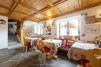 Affittacamere Corradini Hotels in Trodena