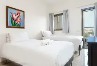 Herzliya Seaside Charming Home by Sea N' Rent