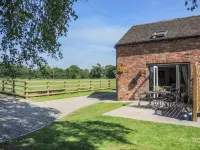 Rural Cottage-Full Kitchen-Pets Ok-Paddock Hotels in Weston