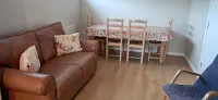 Willow Cottage 4 bedroomCosy stopover, dogs welcome