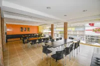 Hotel Monarca Armenia