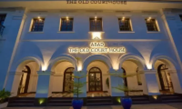 The Old Court House by Abad Hôtels à proximité de : Princess Street