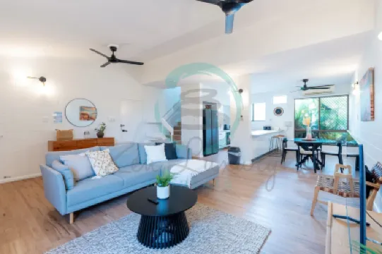 ナイトクリフ フォアショア シービュー アウトドア ダイニング Nightcliff Uniting Church周辺のホテル