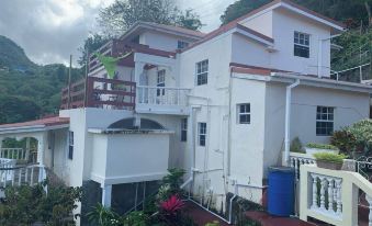 Story Villa 1 Bedroom with Ocean & Mountain View