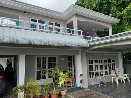 Bungalow Casa Au Cap - On the 1st Floor