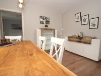 Charmantes Ferienhaus Mit Kamin in Lintig Hotels in Geestland