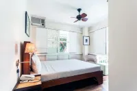 Charming la Casita Mercedes, 5Br and 5TB for Family and Friends Staycation- Read Listing Info