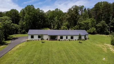 Oasis Near Charlottesville with Pool, Grill Hotels in Green Spring