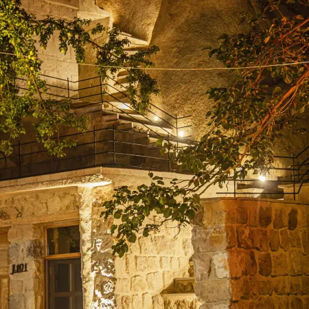 Ottoman Cave Junior