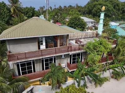 Lhohi White Sand Hotels in 