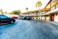 Economy Inn Historic District - Parkplatz