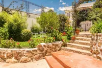 El Jardin de Su Merced B&B Hotel a 