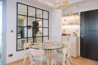 The King Suite Experience Hotels in Iloilo City