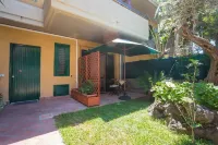 Sicilian Home Hotels near Piazza Franco Battiato