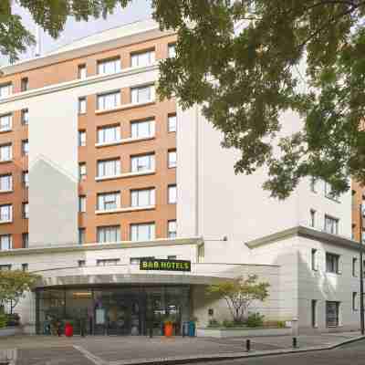 B&B HOME Rueil-Malmaison Gare Hotel Exterior