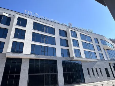 Ani Forest Hills Hotel and Resort Отели рядом с достопримечательностью «Монастырь Севанаванк»