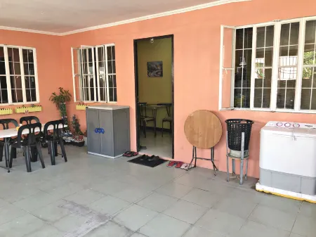 Kalayaan Transient House