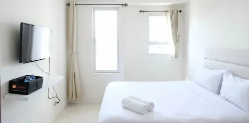 Best Deal and Comfy Studio at Puncak Kertajaya Apartment