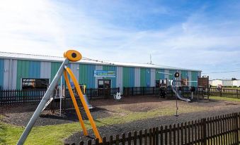 2Br-Sleeps6-Wifi-Freeparking-Holidaypark