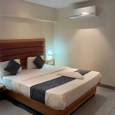 Hotel Legacy Inn