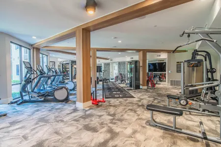 Klvg - Alta North Central Отели рядом с достопримечательностью «Пистева Пик»