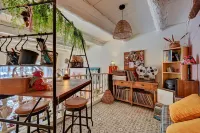 Hotel des Artistes Hotels in Tarascon