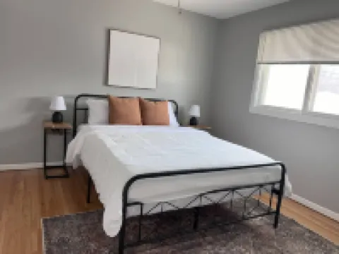 Minneapolis / Edina Duplex - Entire home in Edina, Minnesota, United States Hotels in Richfield