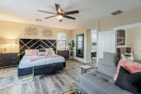 8BR/5.5Bath Savage w/HEATED POOL/Arcade/HotTub