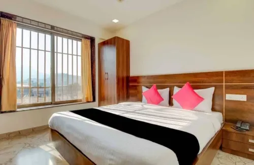 Hotel Rio Inn Hotels in Trimbak